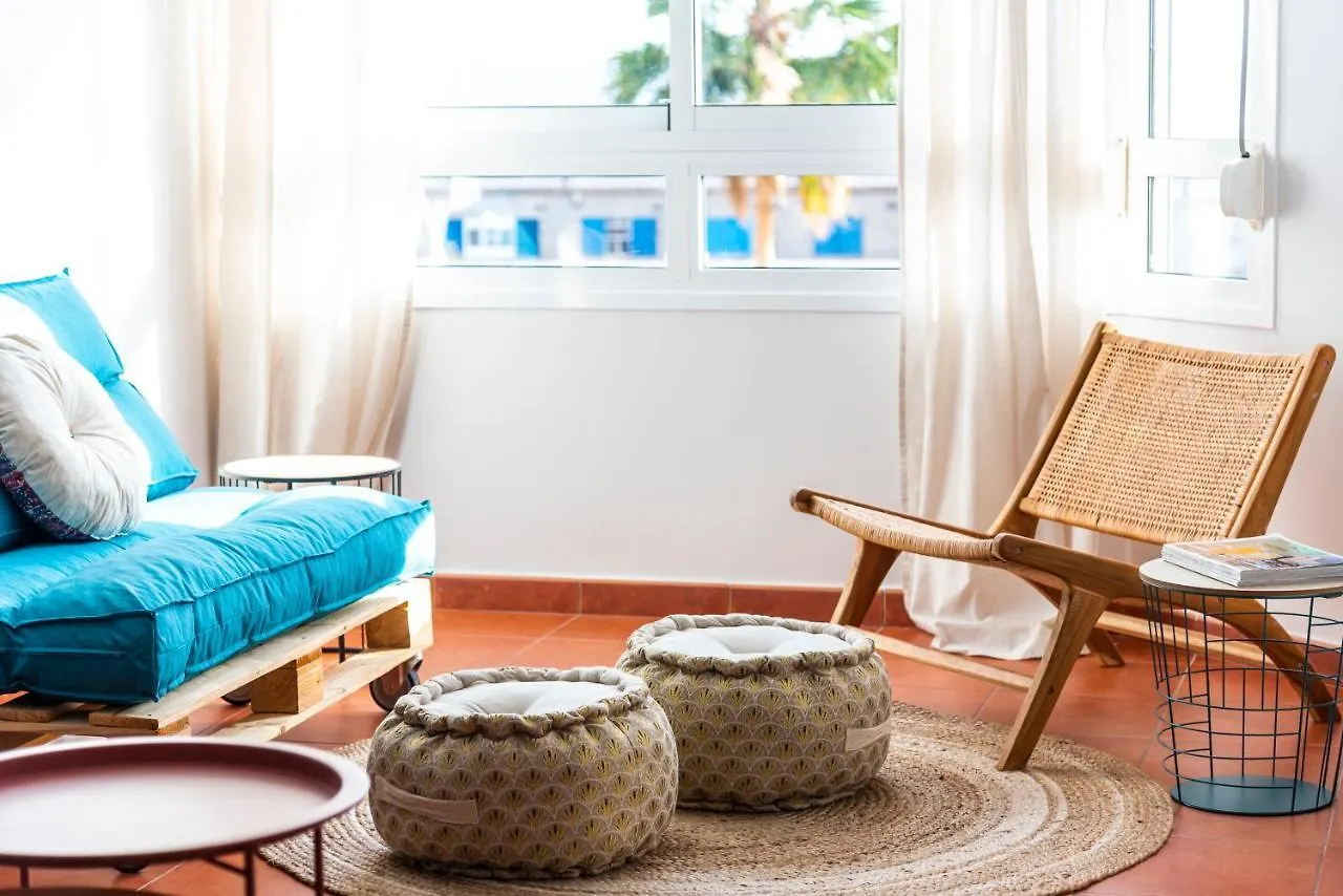 Artistic Beachfront Apartment With Ocean Views Radazul 0*,